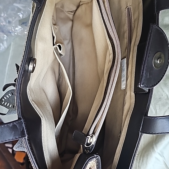 Purse - Picture 3 of 5